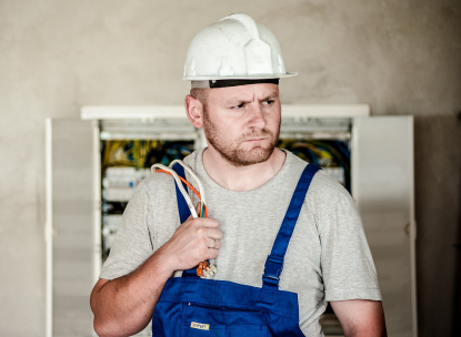 electrician-gb145ec95f_1920.jpg